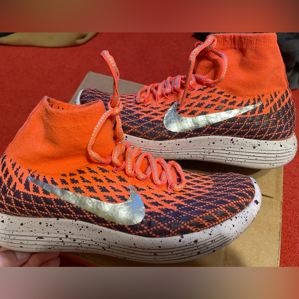 Nike LunarEpic FlyKnit Shield H2O Running Shoes Womens EUC size 7